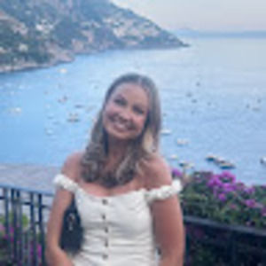 Meet your Posher, Sarah beth